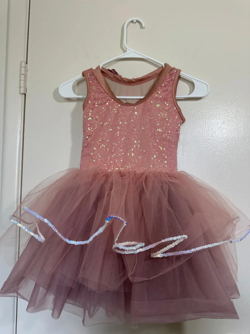 Weissman sparkling sequin